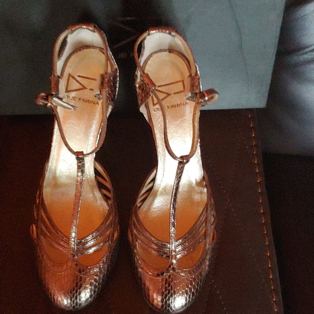 Designer. Due Farina classique st epitome. Us 10
